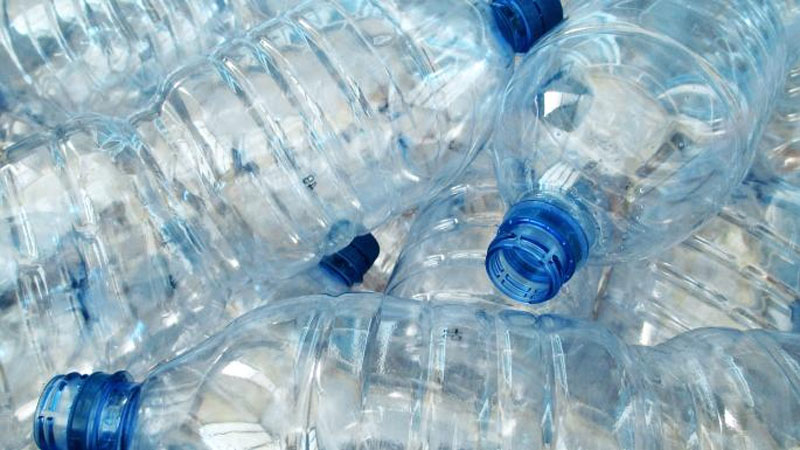શું તમે પણ પ્લાસ્ટિક બોટલ કે કપ નો ઉપયોગ કરો છો ? તો ચેતી જજો કારણ કે થઈ શકે છે આ બીમારી